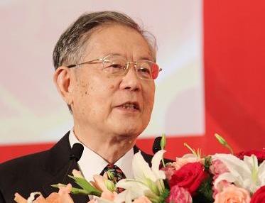 周光召 档案图片