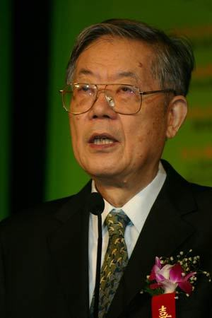 周光召 档案图片