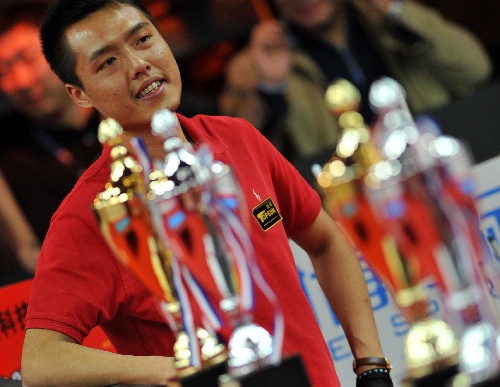 张荣麟 档案图片