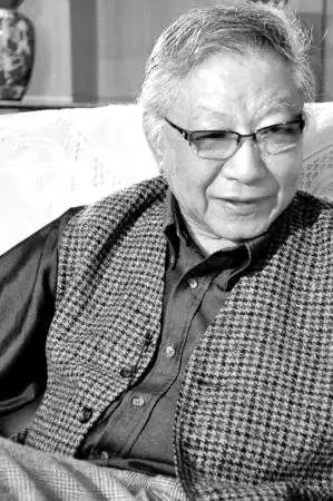 郑愁予 档案图片