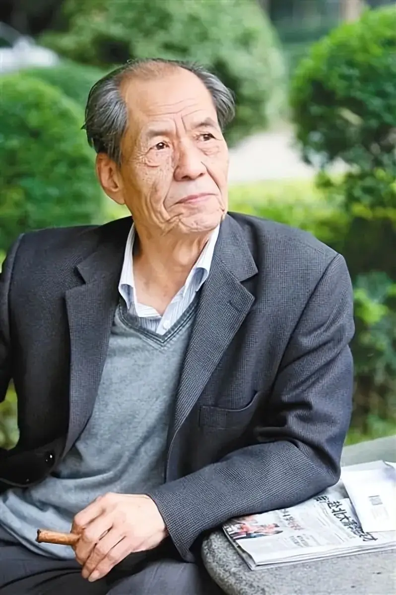 陈忠实 档案图片